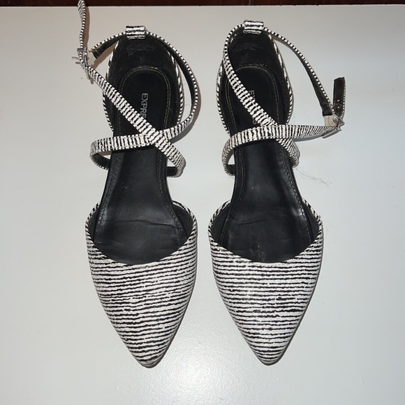 Express Flats - Picture 2 of 2